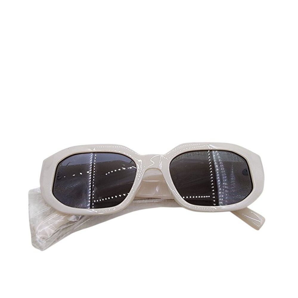 OAK + FORT Women's Retro Cream Angular Sunglasses - OS